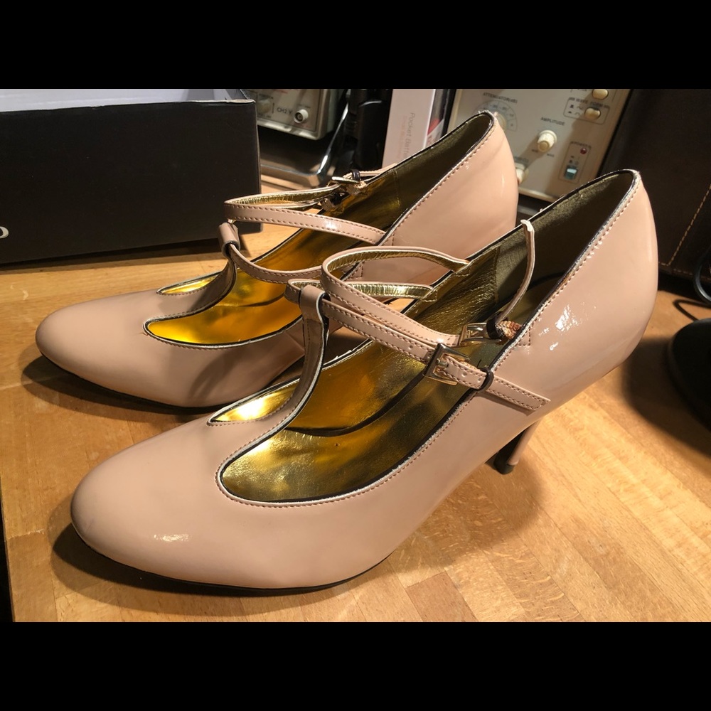 Never worn ModCloth/Nomad Nude/Peach Tstrap Heels